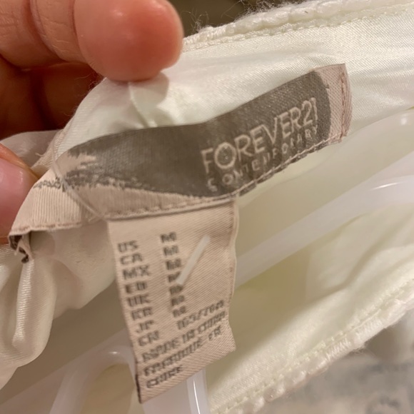 New with tags forever 21 cream skirt - Picture 4 of 4